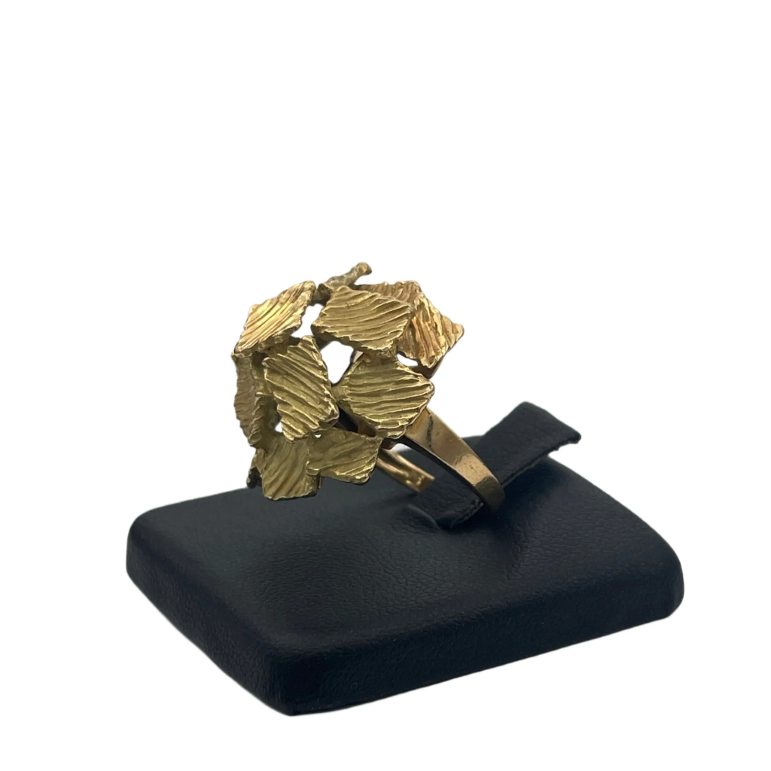 18k yellow gold textured dome ring