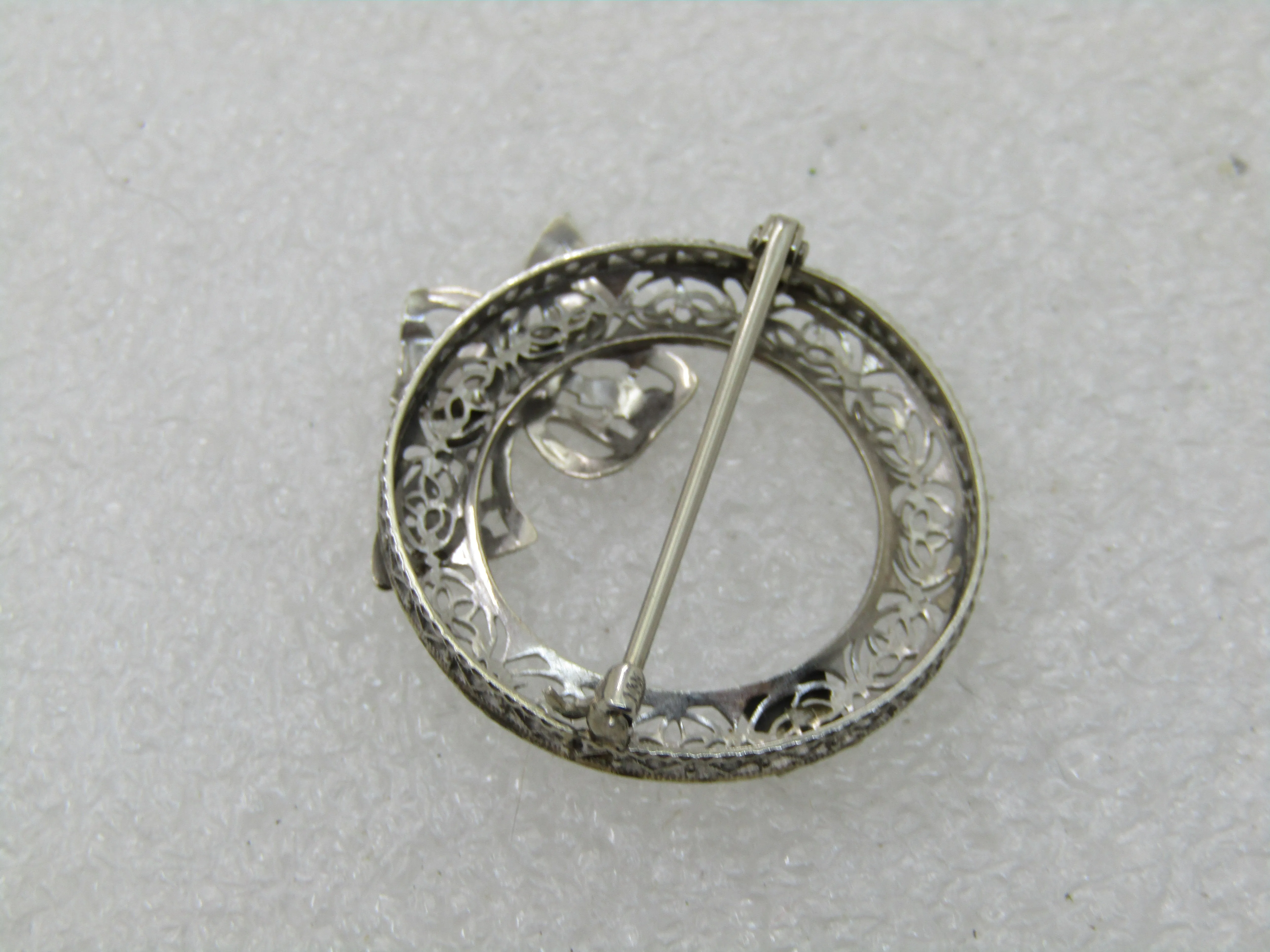 Early 1900's 14kt Filigree Diamond Brooch, Circle with Bow, 1"