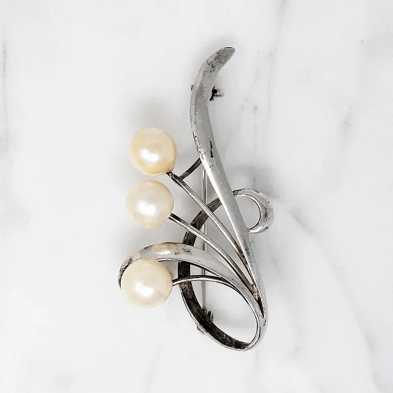 Graceful Silver Brooch with Three Pearls
