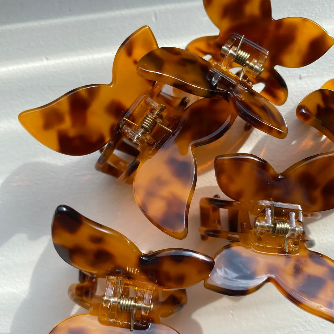 MINI BUTTERFLY CLIPS HONEY