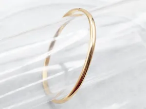 Plain 18-Karat Gold Bangle Bracelet