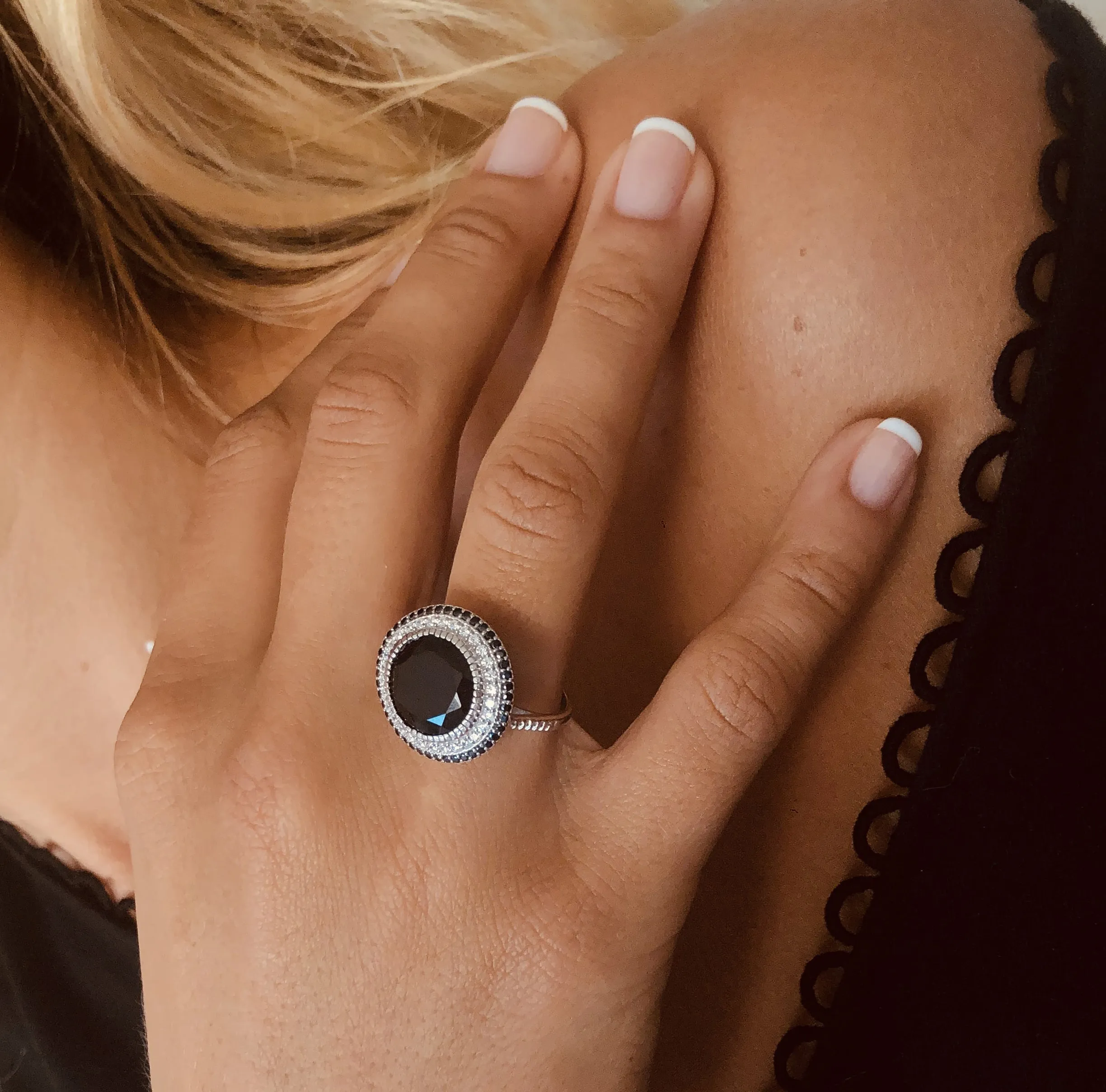 Rhodium plated 925 silver ring assembled with black onyx, black spinel and zirconium oxide