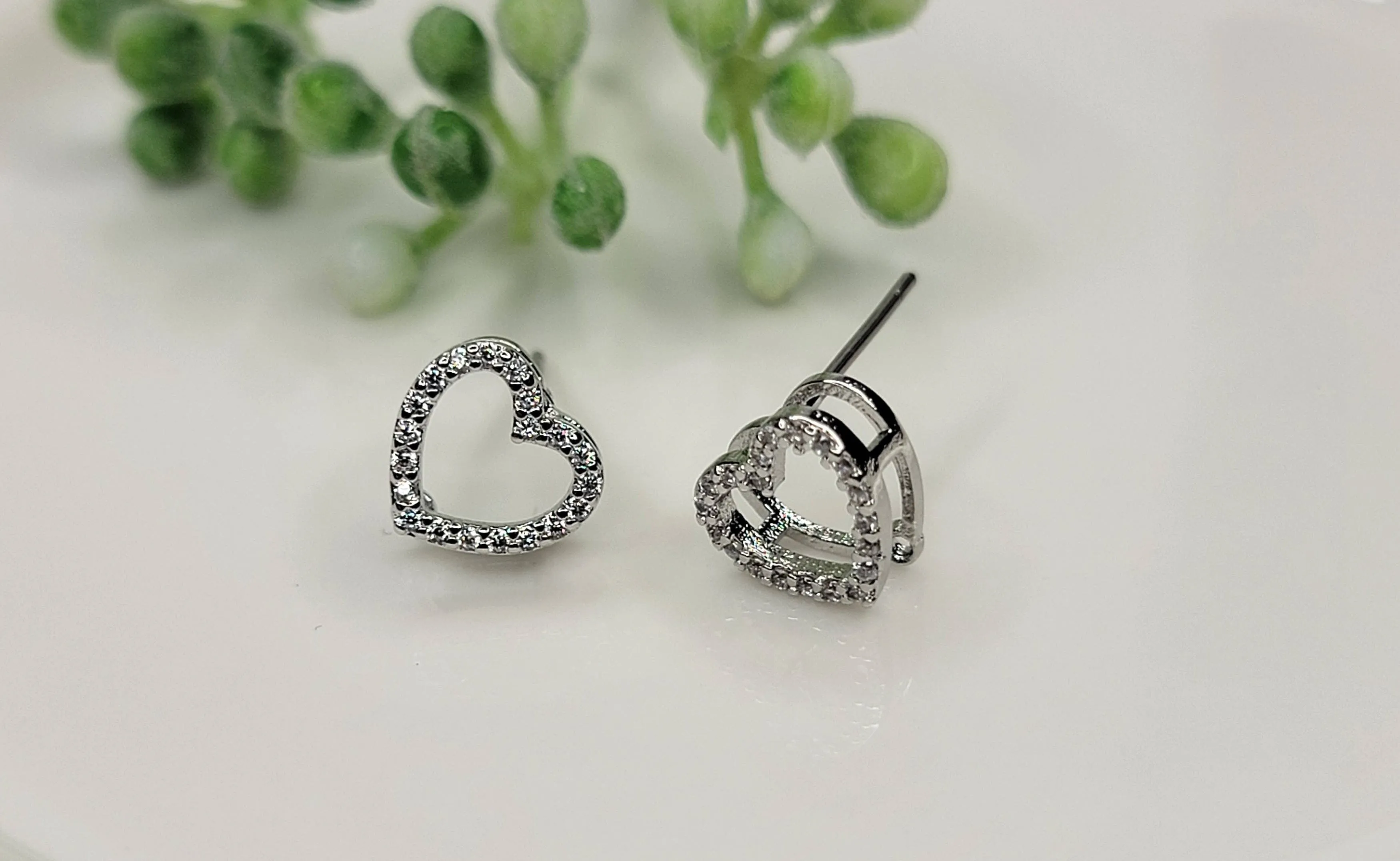 Skeleton Heart Style Post Earrings