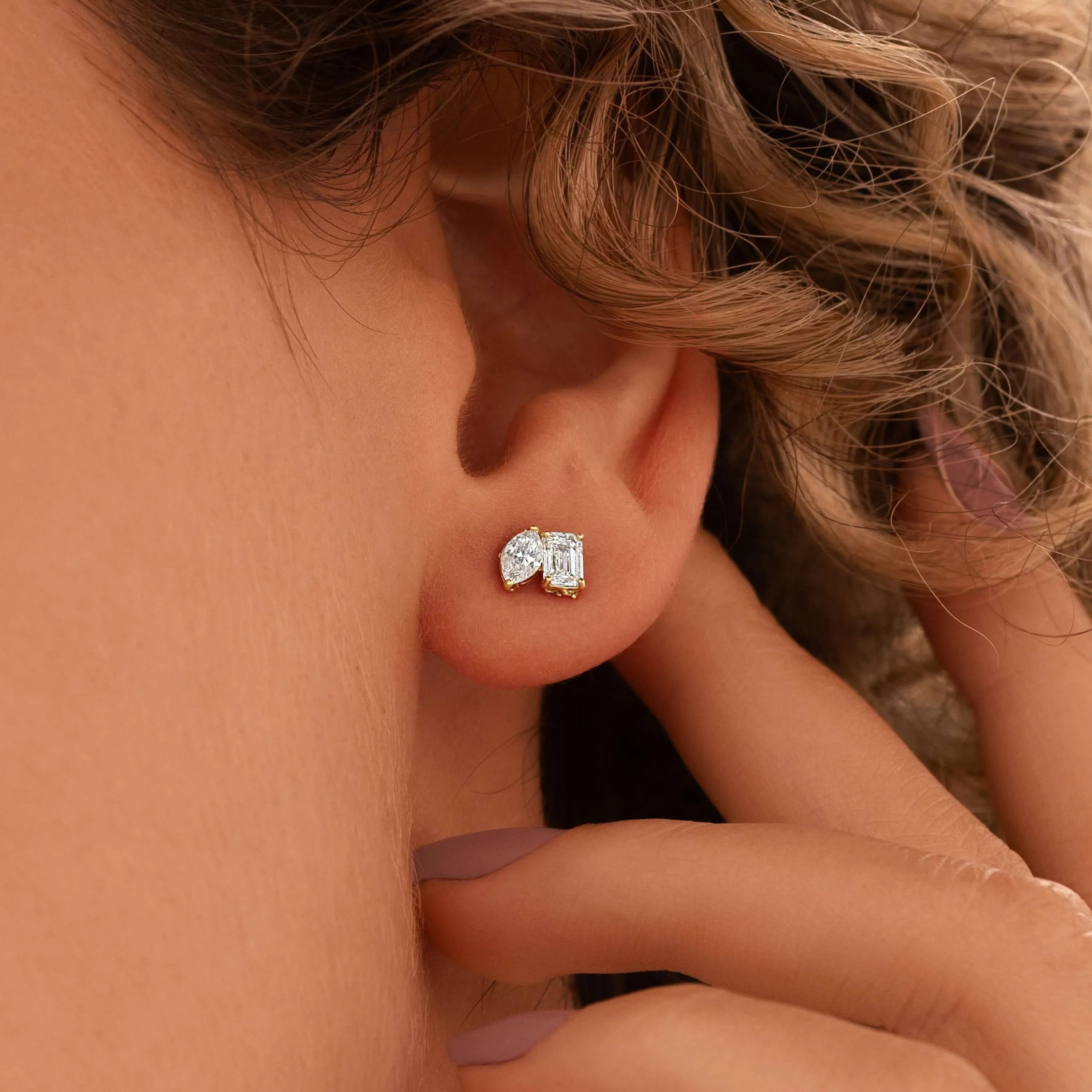 Toi et Moi et Le Reste Studs