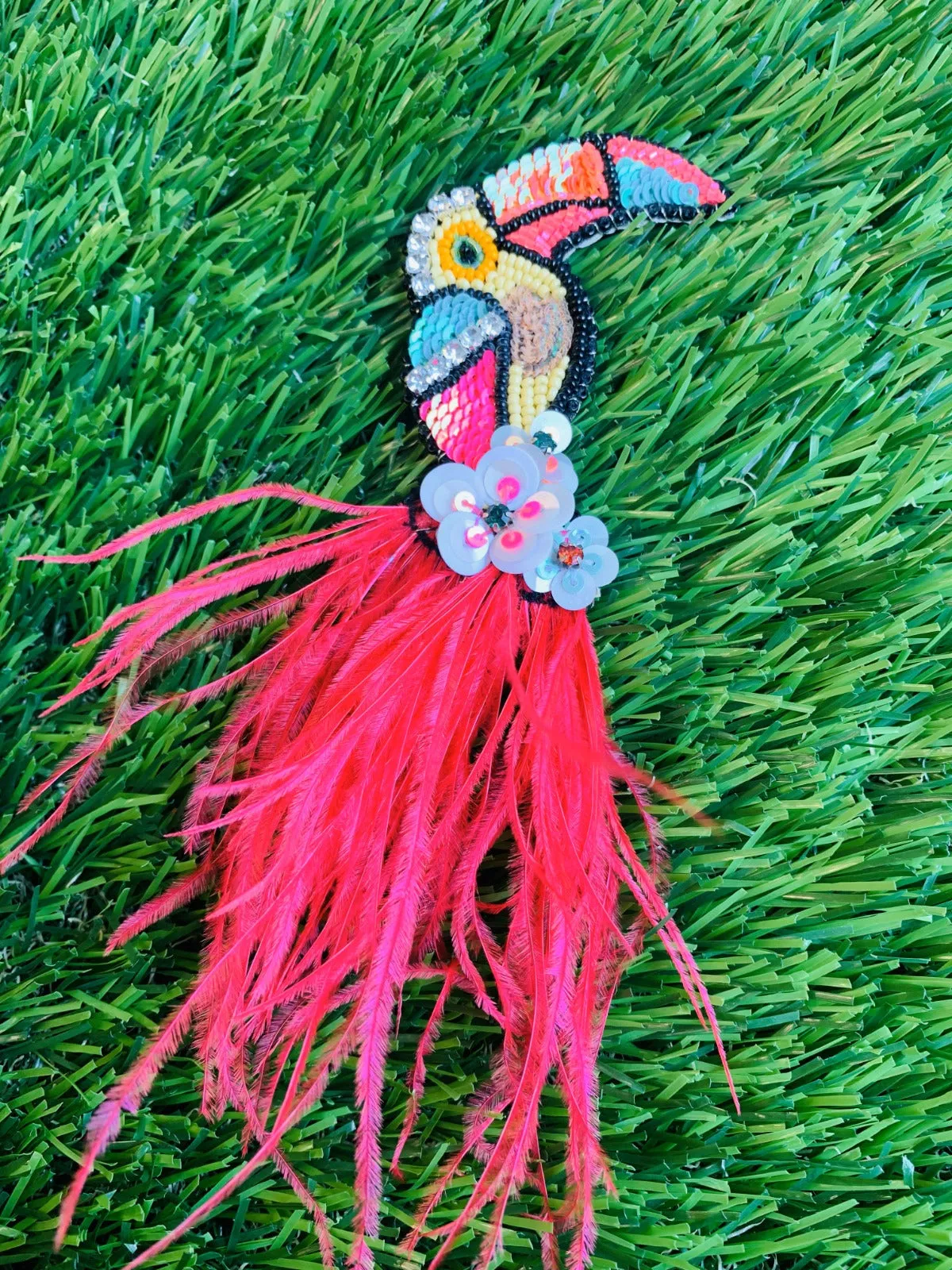 Tucan Multicolored Chirp Brooch