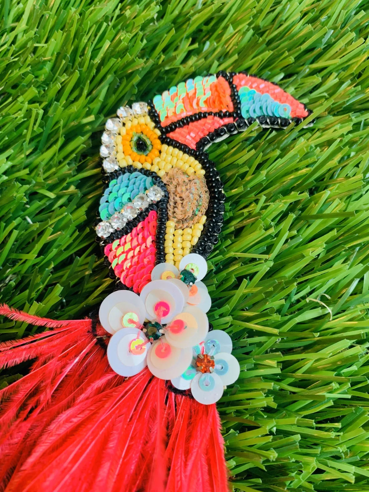 Tucan Multicolored Chirp Brooch