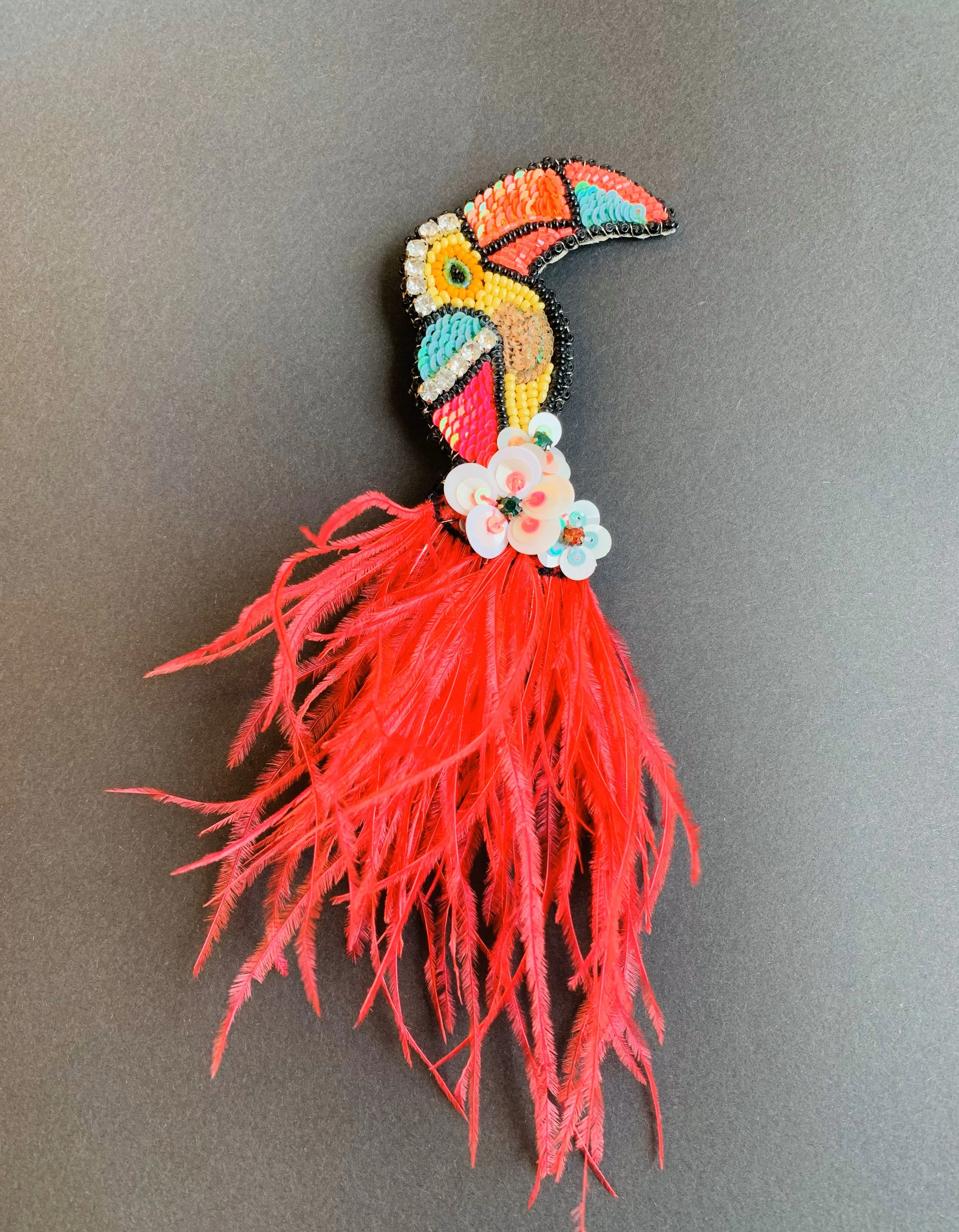 Tucan Multicolored Chirp Brooch