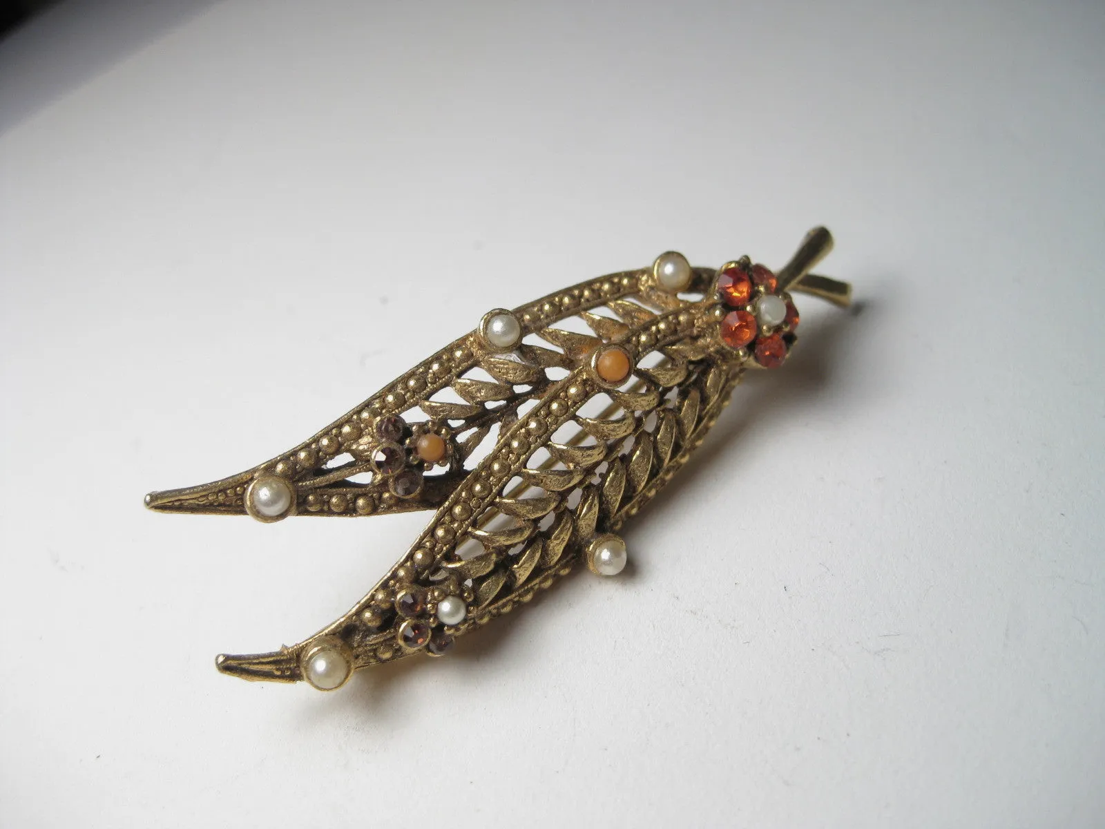 Vintage Gold Tone Mid-Century Open Double Leaf Brooch with faux pearl & gemstone accents, 2.5"