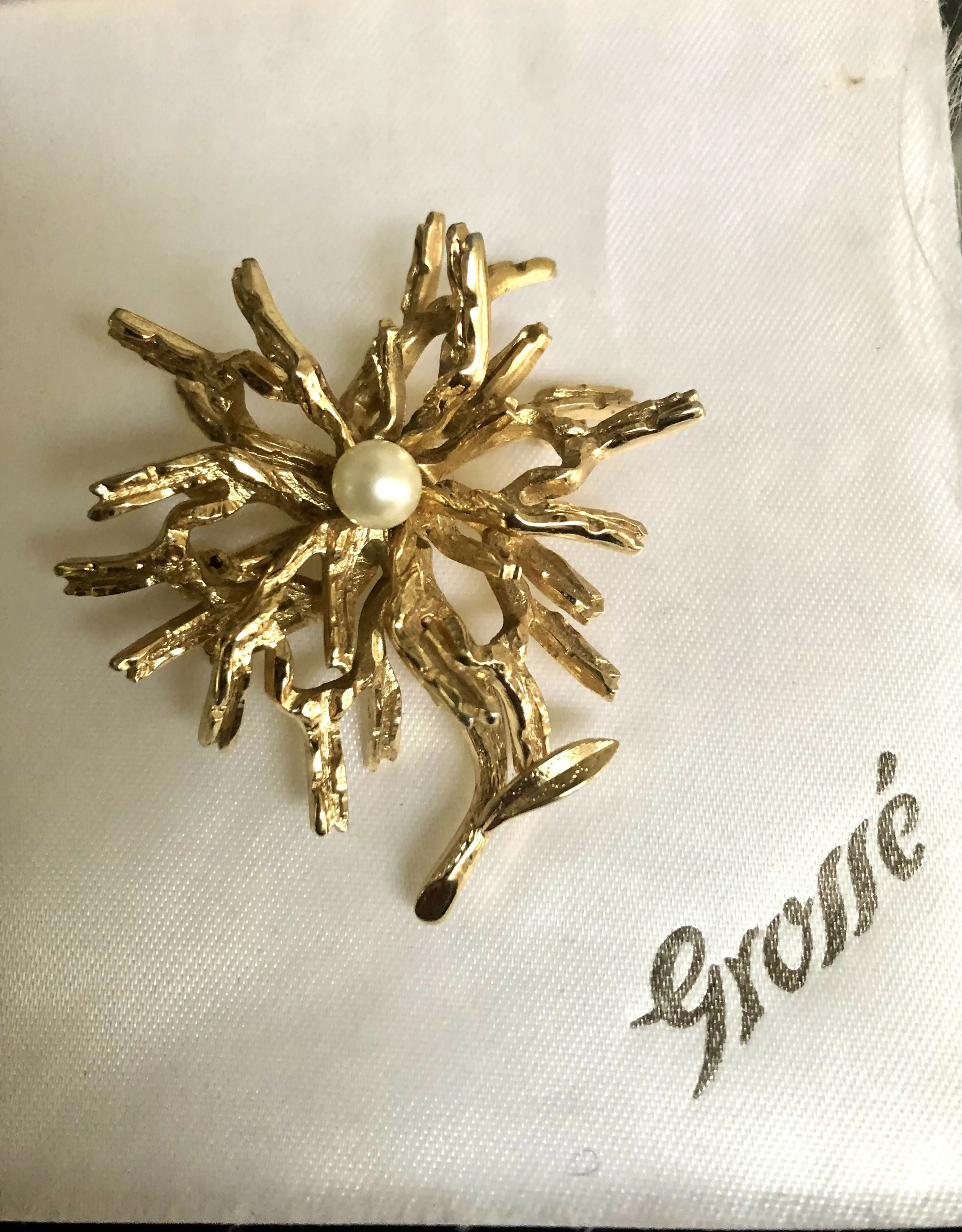 Vintage Grosse (Dior Designer) 1966 Gold Plated Glass Pearl Designer Brooch