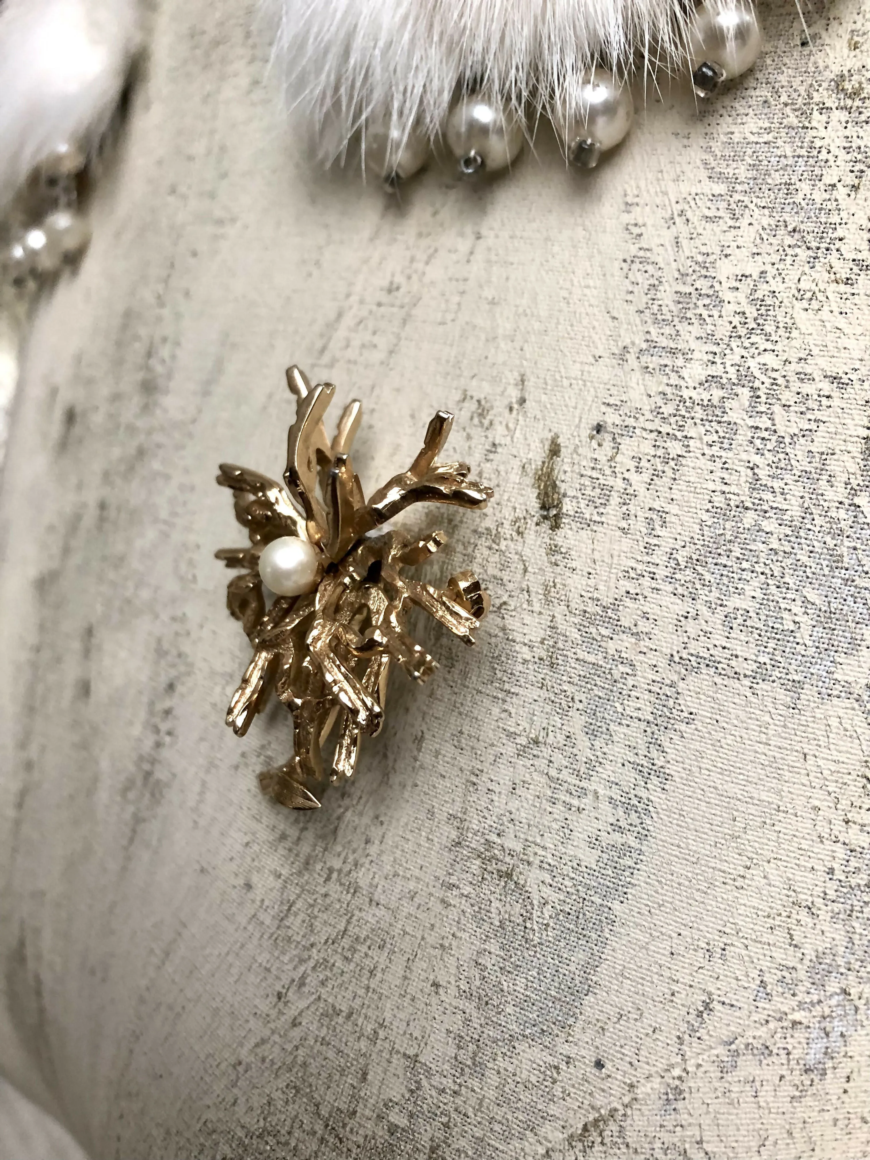 Vintage Grosse (Dior Designer) 1966 Gold Plated Glass Pearl Designer Brooch