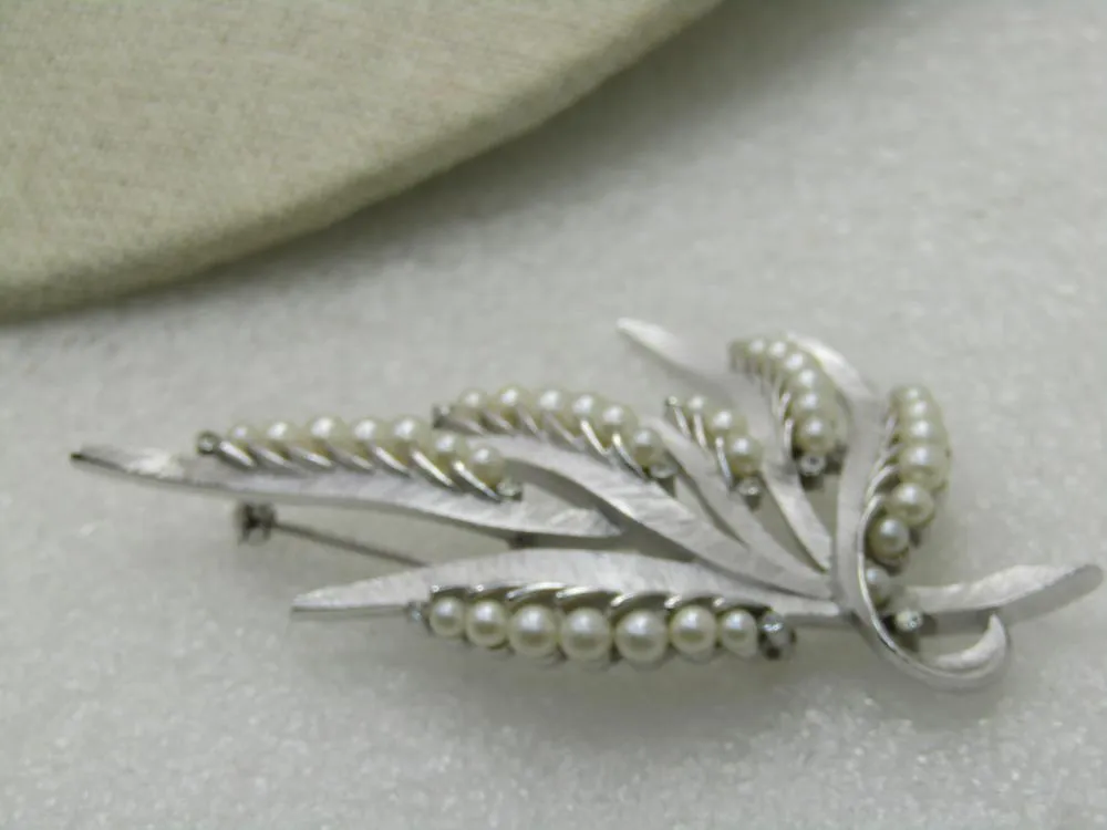 Vintage Trifari Faux Pearl and Rhinestone Stem Brooch, 3"