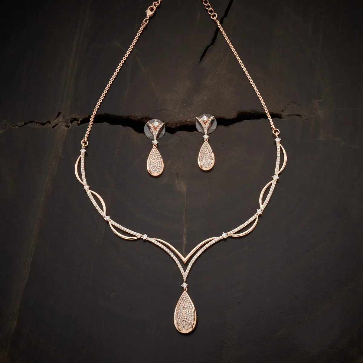 Zircon Necklace 150385